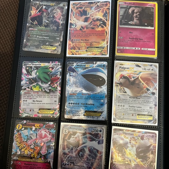 Pokémon Collection - Picture 2 of 11